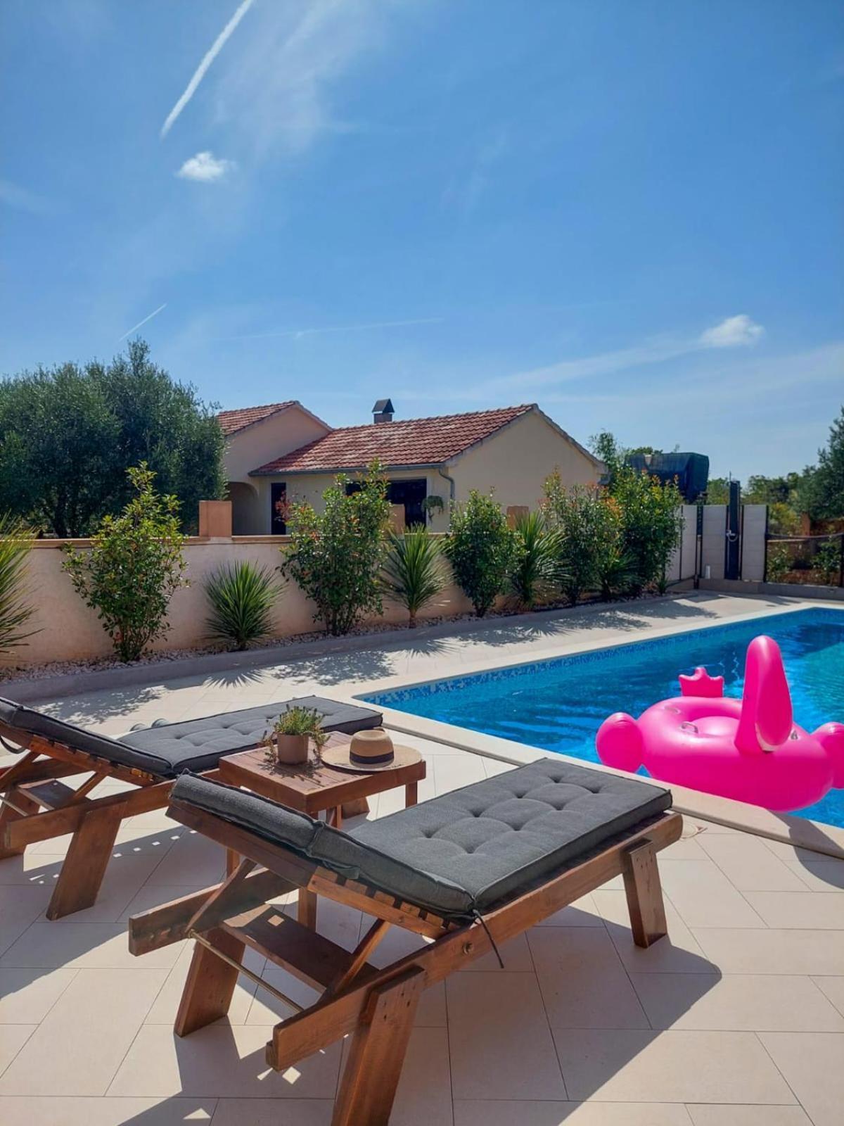 Apartments Matesic Ninski Stanovi Luaran gambar